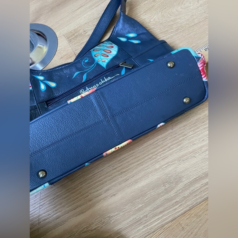 Anuschka painted leather purse - Picture 9 of 9